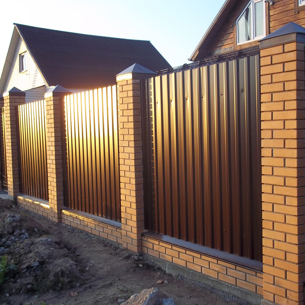 Купить забор из металлопрофиля в Сморгони